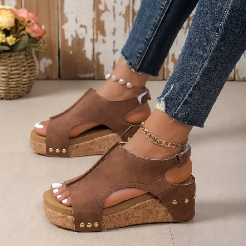 Zomerse Wedge Sandalen met Open Teen en Verstelbare Gespsluiting