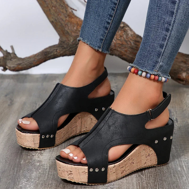 Peeptoe wedges met kruisstrik