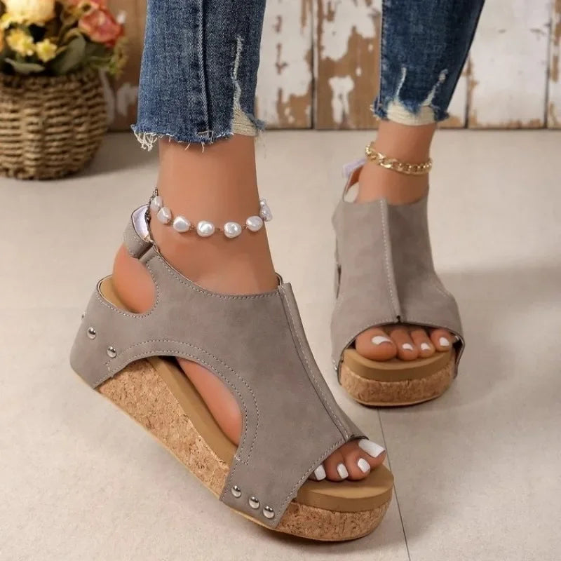 Zomerse Wedge Sandalen met Open Teen en Verstelbare Gespsluiting