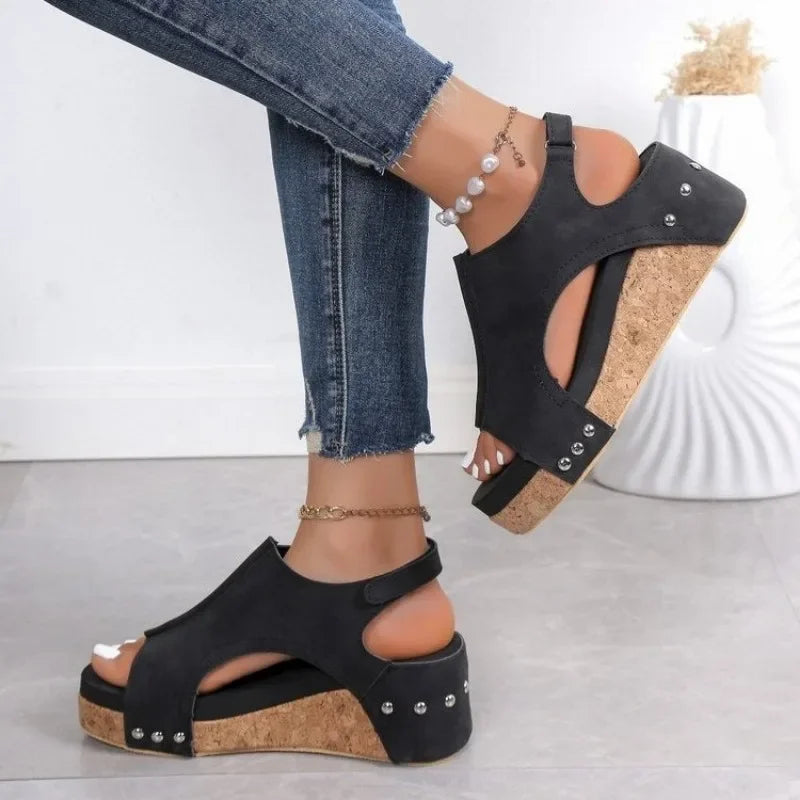 Zomerse Wedge Sandalen met Open Teen en Verstelbare Gespsluiting