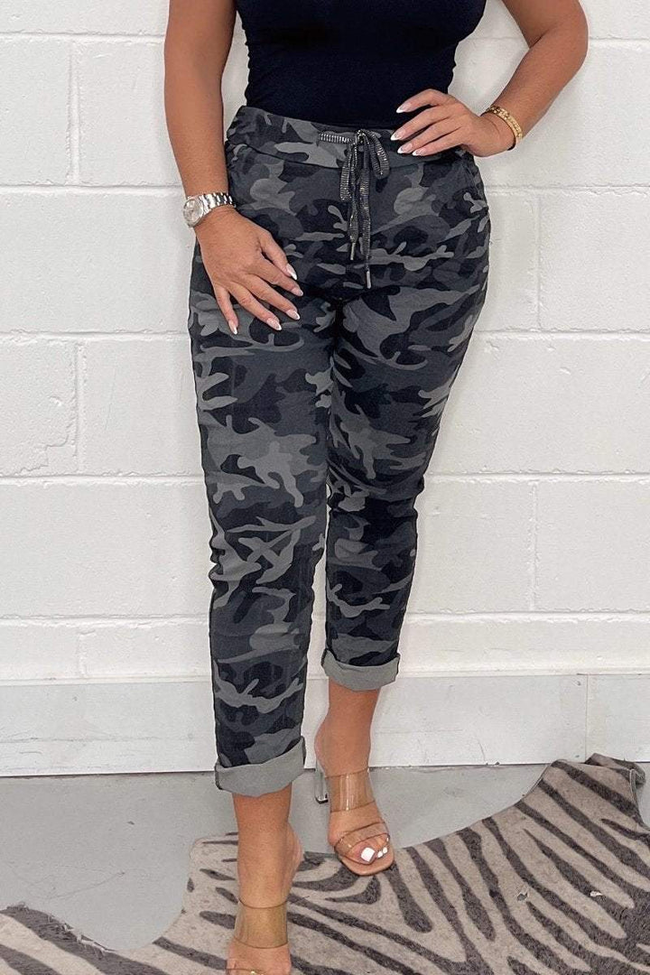 Stijlvolle legerprint broek dames - Merrie