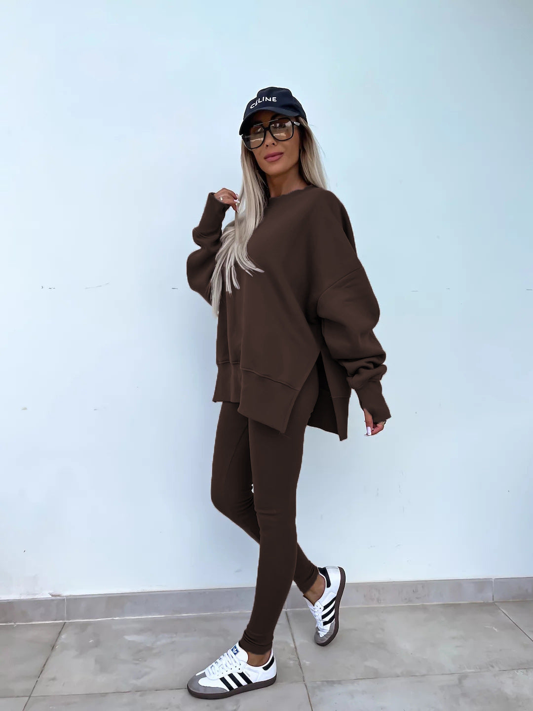 Comfortabele Dames Set met Split Top en Strakke Broek