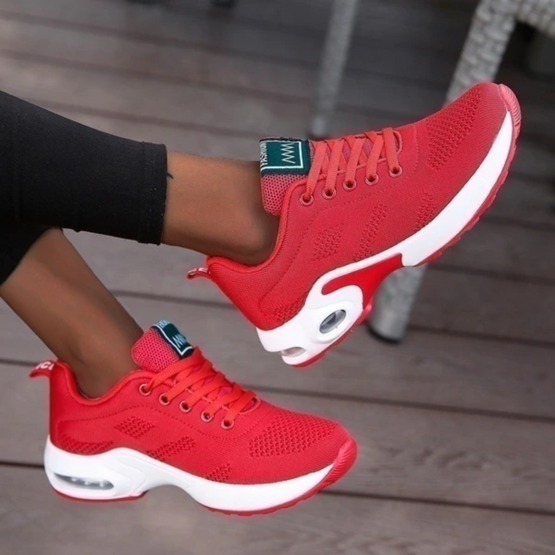 Lichte orthopedische damessneakers met ademend mesh en gevoerde zool