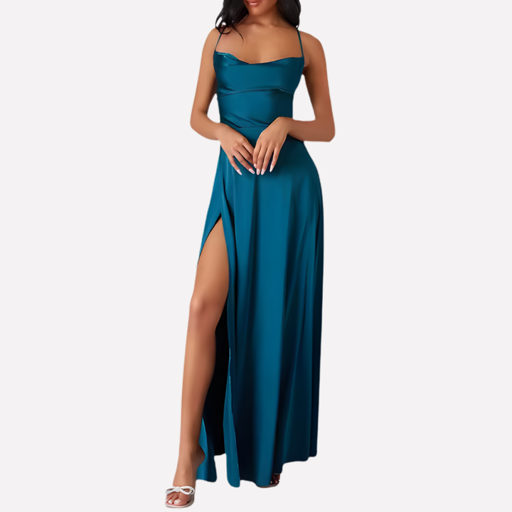 Maxi-jurk voor dames met open rug en hoge zijsplit.