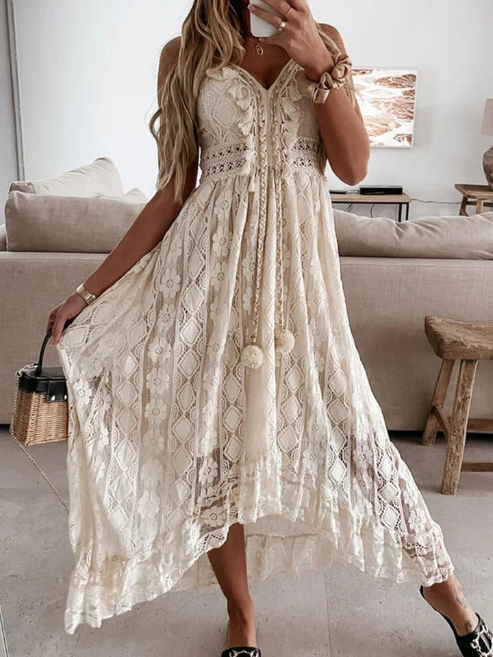 Liora – Bohemian Maxi Jurk met Kant en Elegante Flair Mouwen