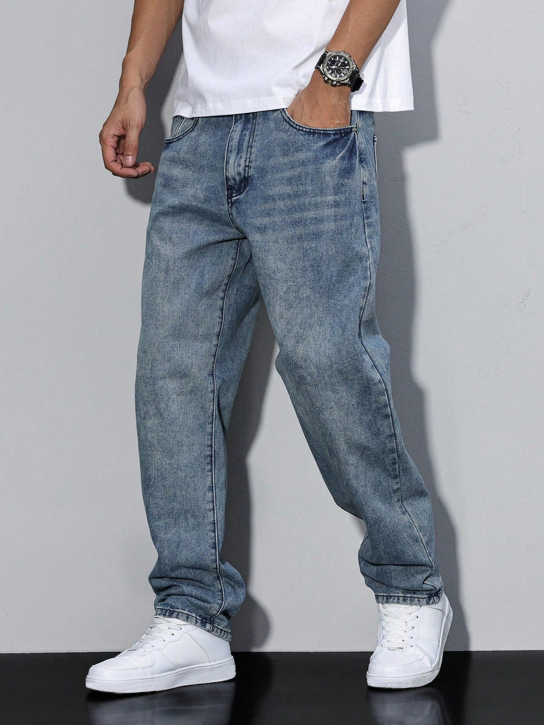Baggy jeans - wijd gesneden denim broek met used-look