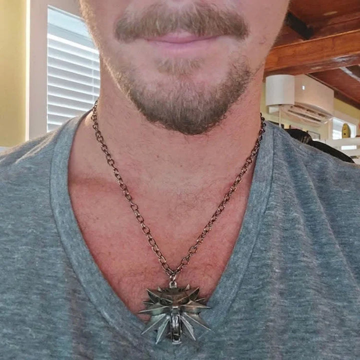 Roestvrijstalen ketting met wolfmedaillon – WolfCharm