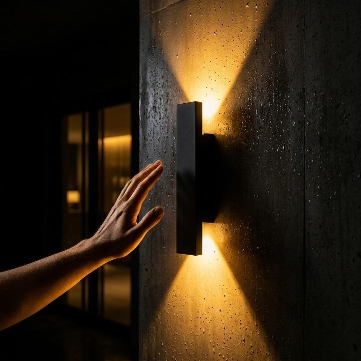 LED-buitenwandlamp met op- en neerwaartse verlichting – weerbestendig, beschermingsgraad IP65