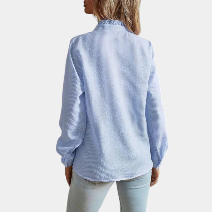 Gestreepte Dames Blouse met Ruches en Elegante Knoopsluiting