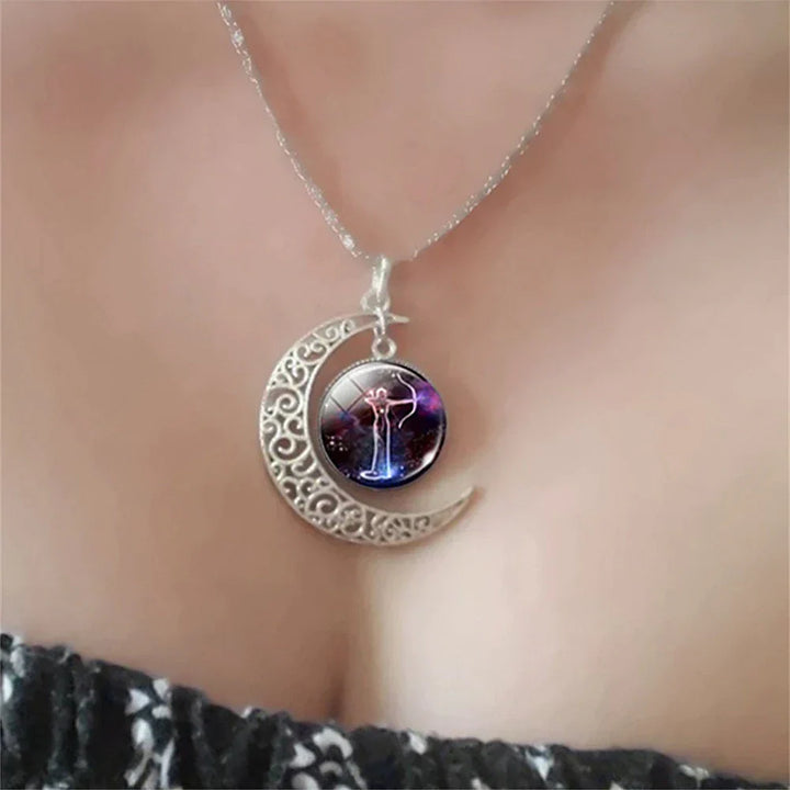 Ketting met maanhanger en sterrenbeeld – StarGleam