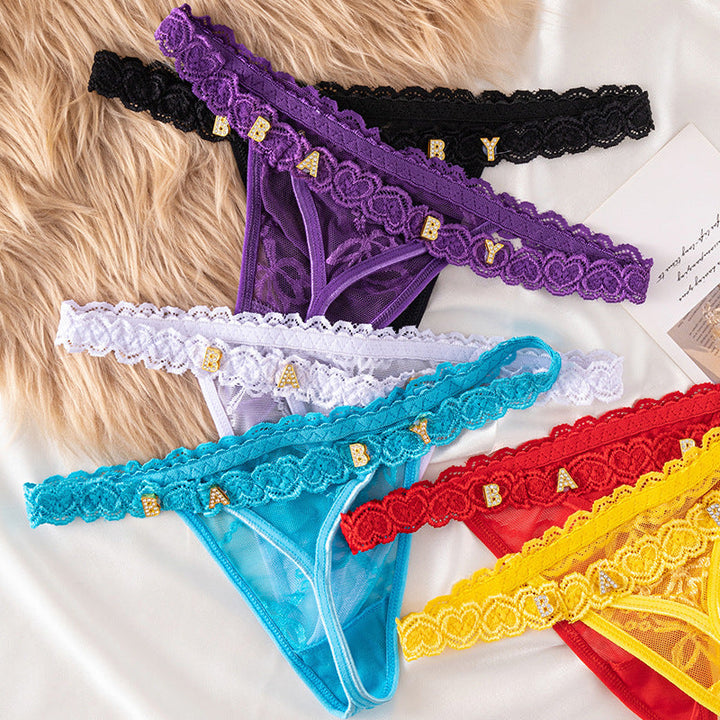 LaceFlair gepersonaliseerde kanten lingerie met kristallen letters