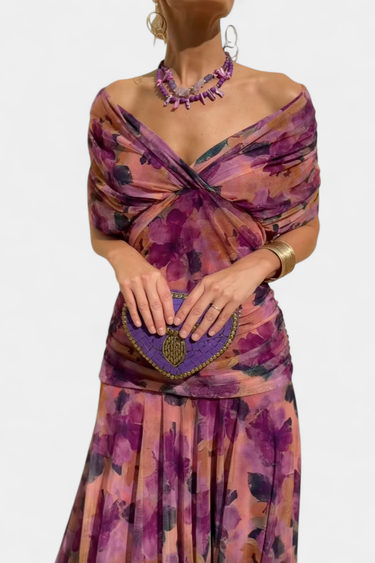 Lange, elegante, vloeiende damesjurk – V-hals, verfijnd design
