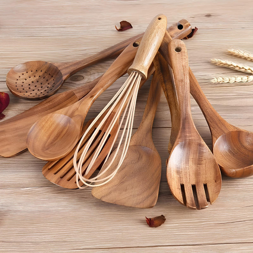 https://cdn.shopify.com/s/files/1/0886/0765/4234/files/Ustensiles-de-cuisine-en-bois-de-teck.jpg?v=1756204691