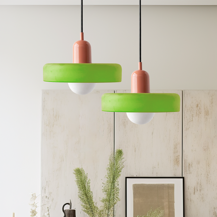 Bauhaus-hanglamp van gekleurd glas