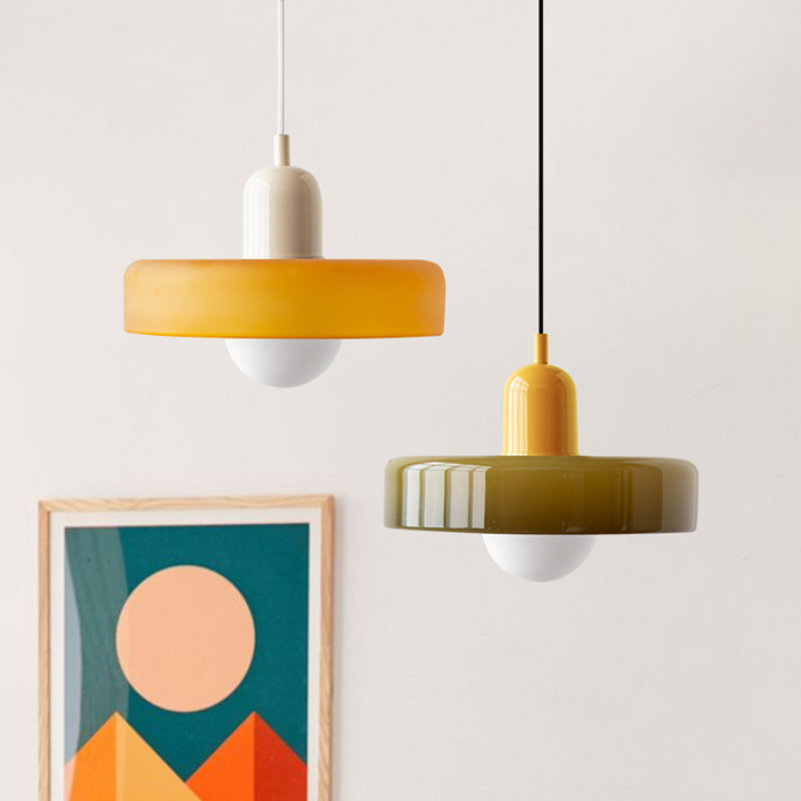 Bauhaus-hanglamp van gekleurd glas