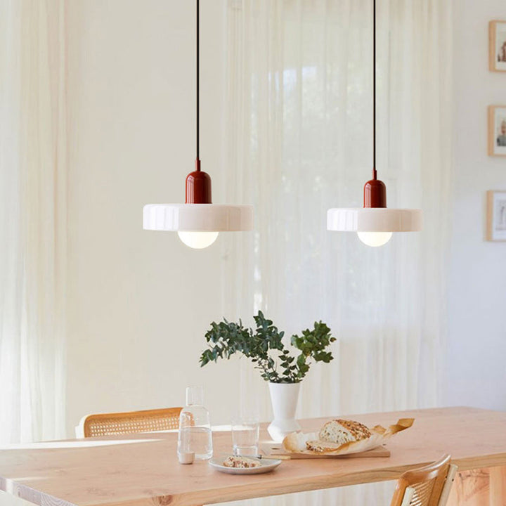 Bauhaus-hanglamp van gekleurd glas