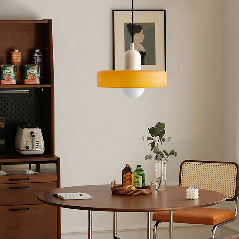 Bauhaus-hanglamp van gekleurd glas