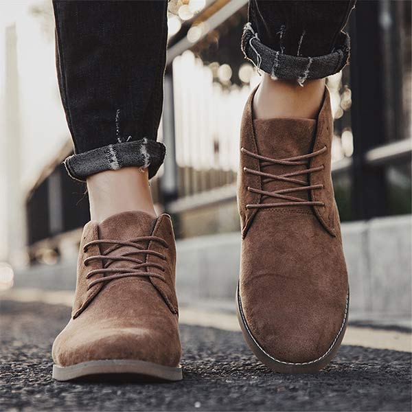 UrbanStride Classic | Stijlvolle halfhoge herenschoenen met veters