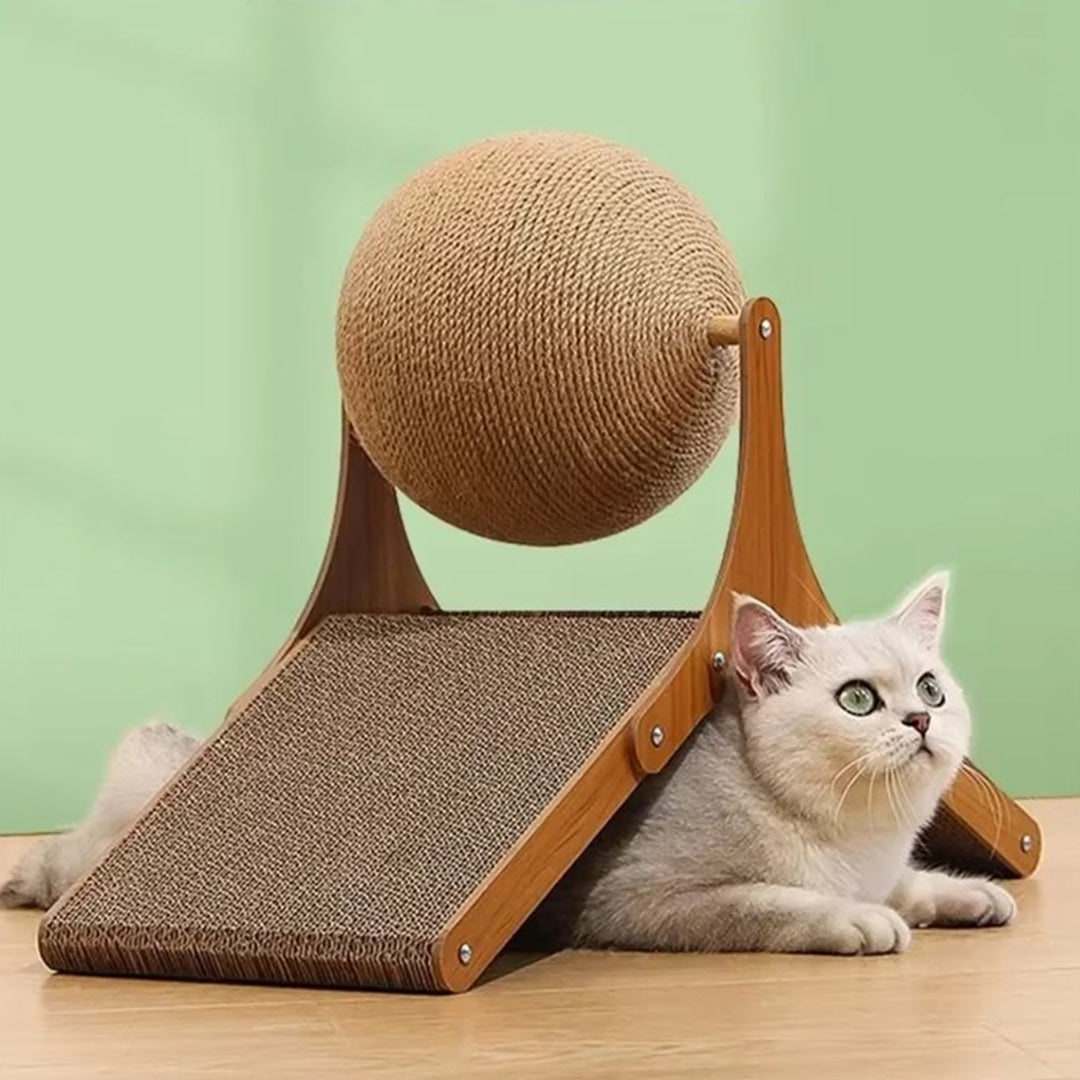 Krabpaalbal voor katten met kartonnen helling en draaiend sisalspeeltje met voet