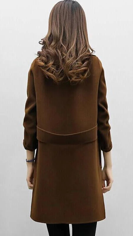 Lange trenchcoat van wolmix met dubbele rij knopen
