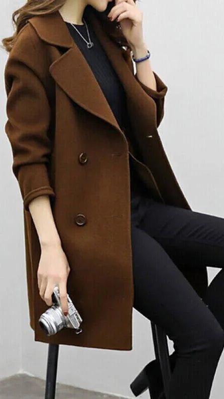 Lange trenchcoat van wolmix met dubbele rij knopen