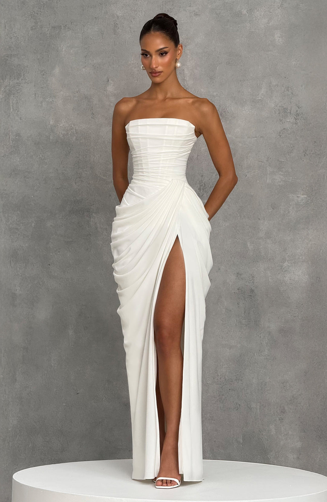 Lois strapless korset-maxi-jurk met hoge split