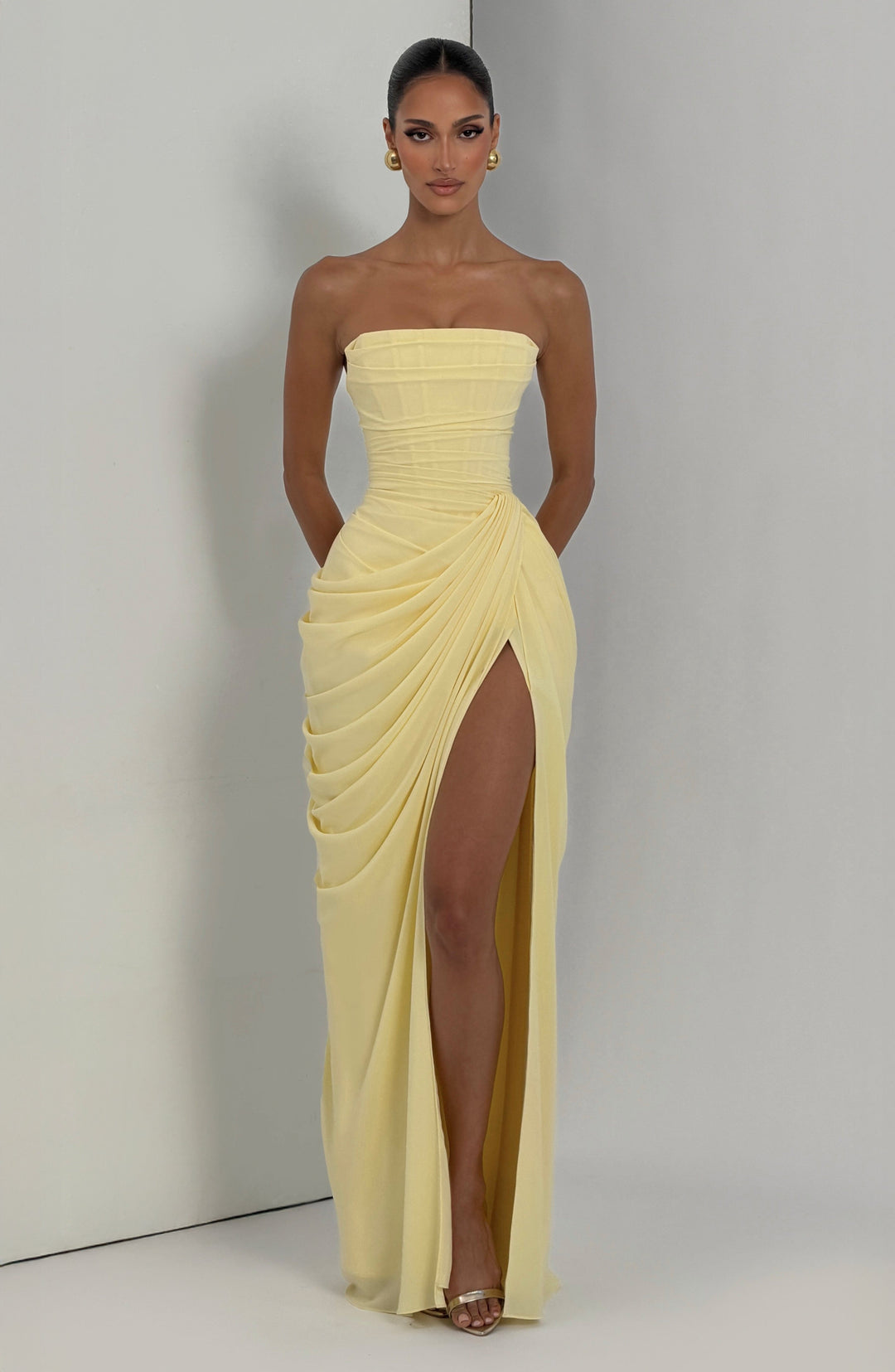 Lois strapless korset-maxi-jurk met hoge split