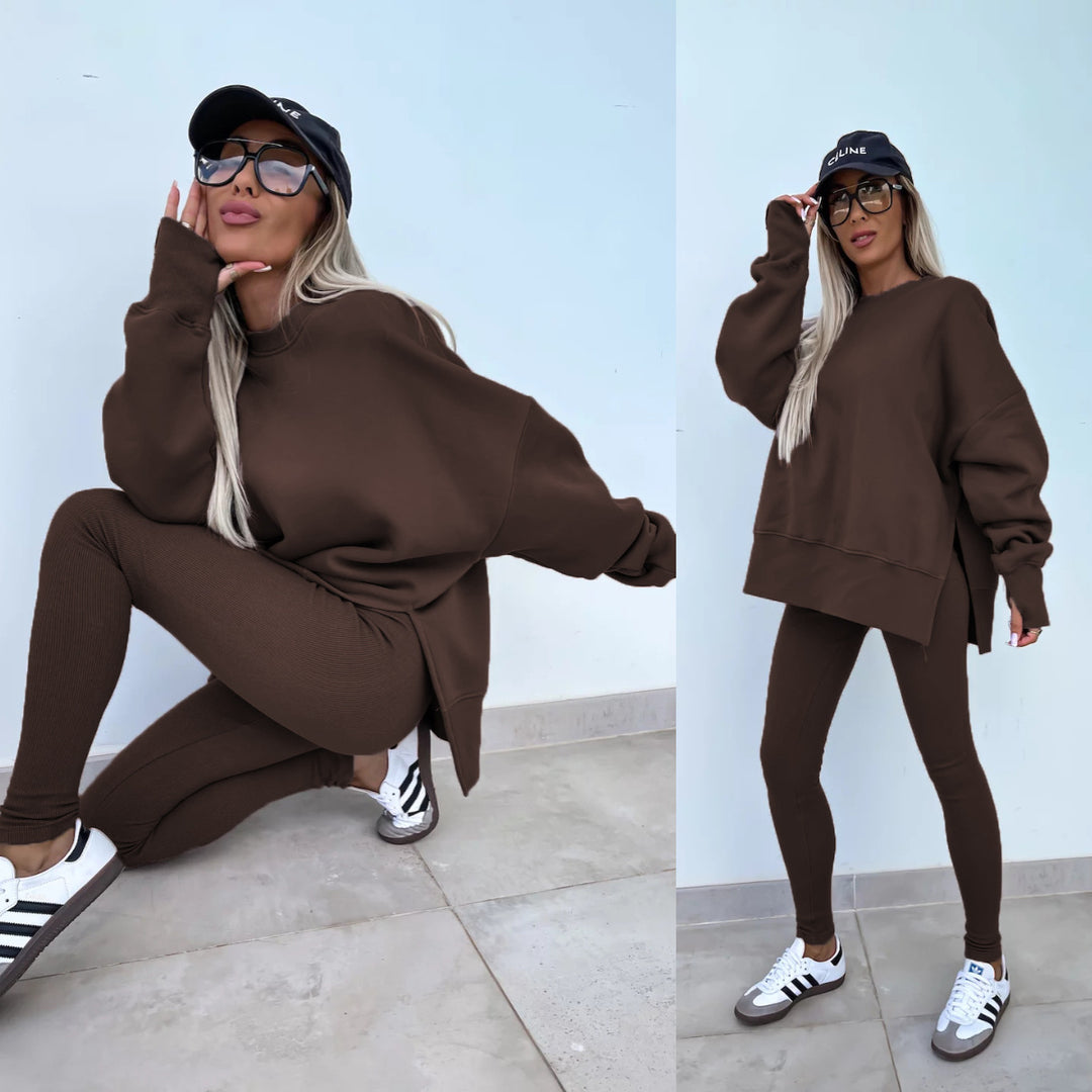 Comfortabele Dames Set met Split Top en Strakke Broek