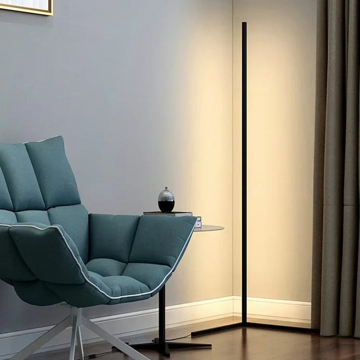 Dimbare LED-hoekstaanlamp met afstandsbediening