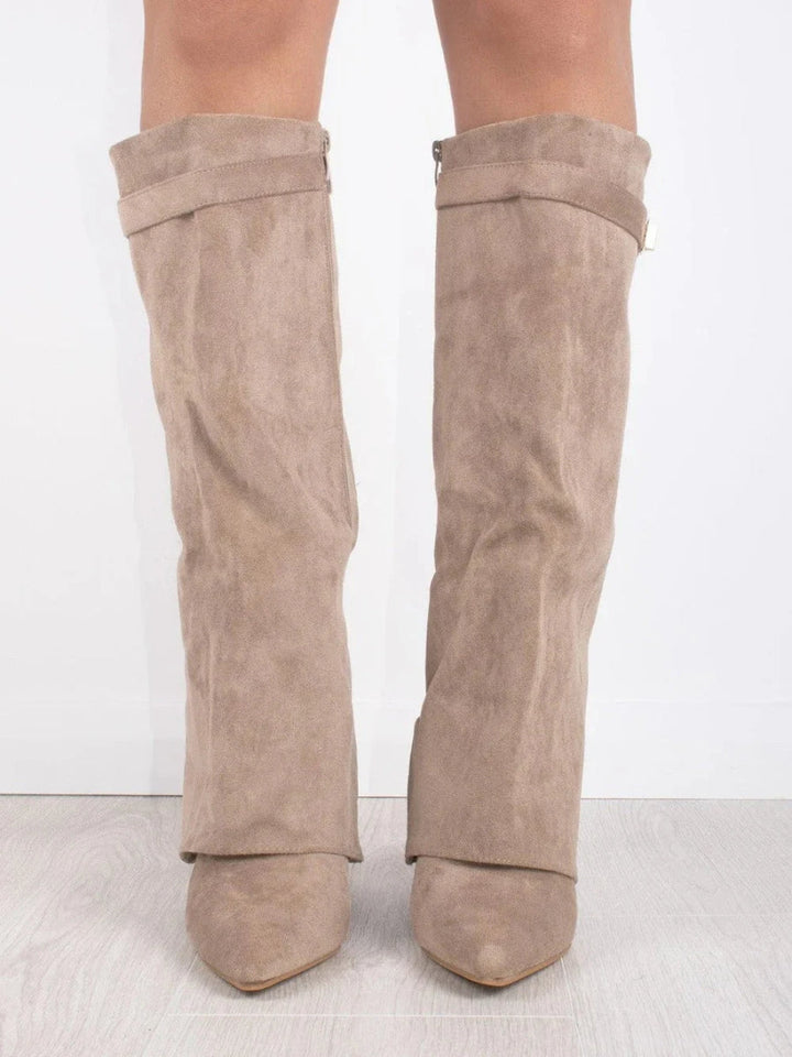 Elegante hoogwaardige damesschoenen – gouden details