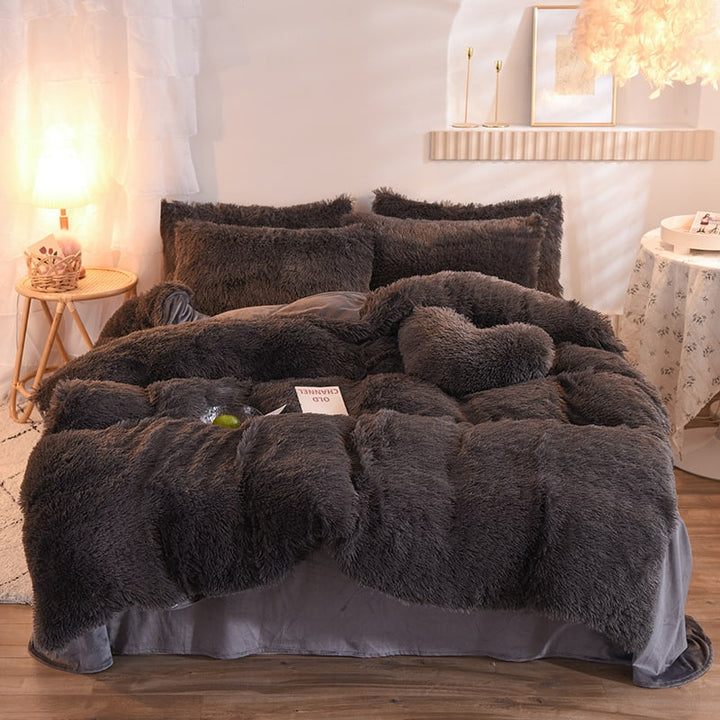 Pluizige langharige dekbedovertrek van zachte nepbont en beddenset voor kingsize daybed sprei