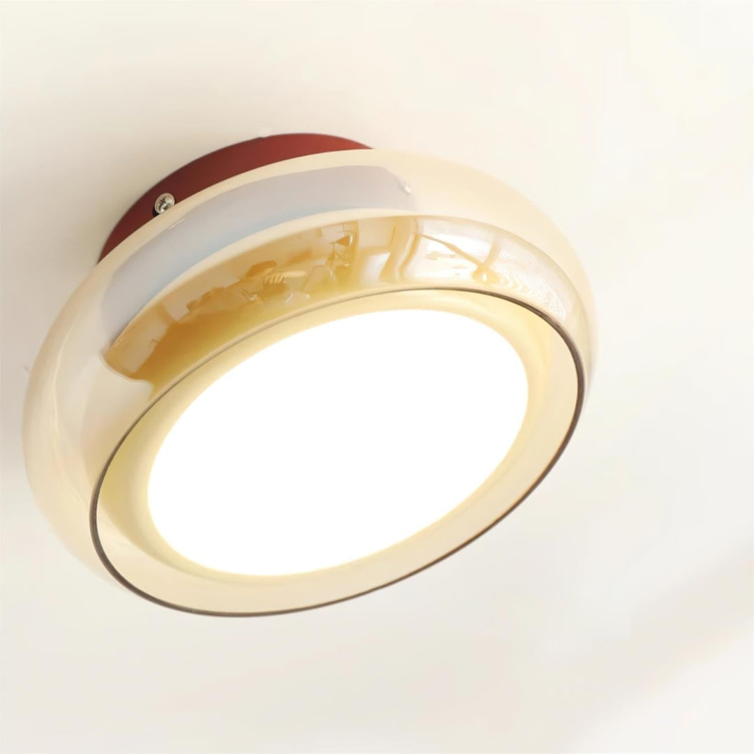 Opbouw plafondlamp met amberkleurige glazen kap en geïntegreerde LED, vintage
