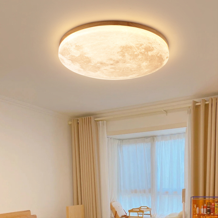 Plafondlamp met maanoppervlakstructuur en houten frame