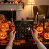 Halloween adventskalender aftelling met speelgoedfiguurtjes voor gezinsdecoratie