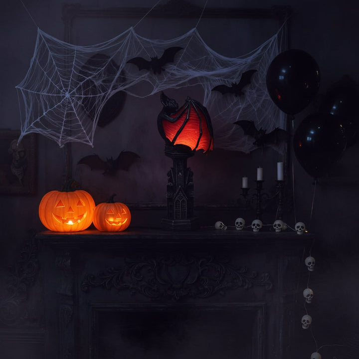 Halloween gotische vleermuis tafellamp op batterijen met led-licht en doorschijnende rode vleugels