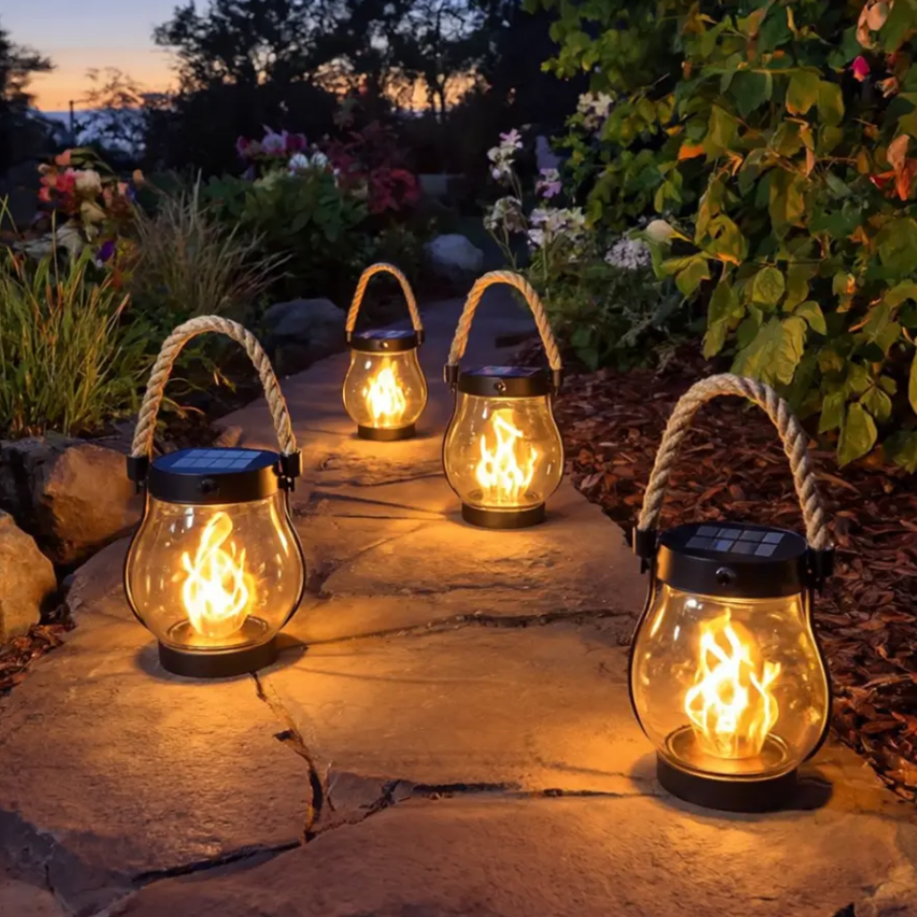 Halloween solar hanglantaarn voor buiten met flikkerend vlameffect en oplaadbaar via USB-C