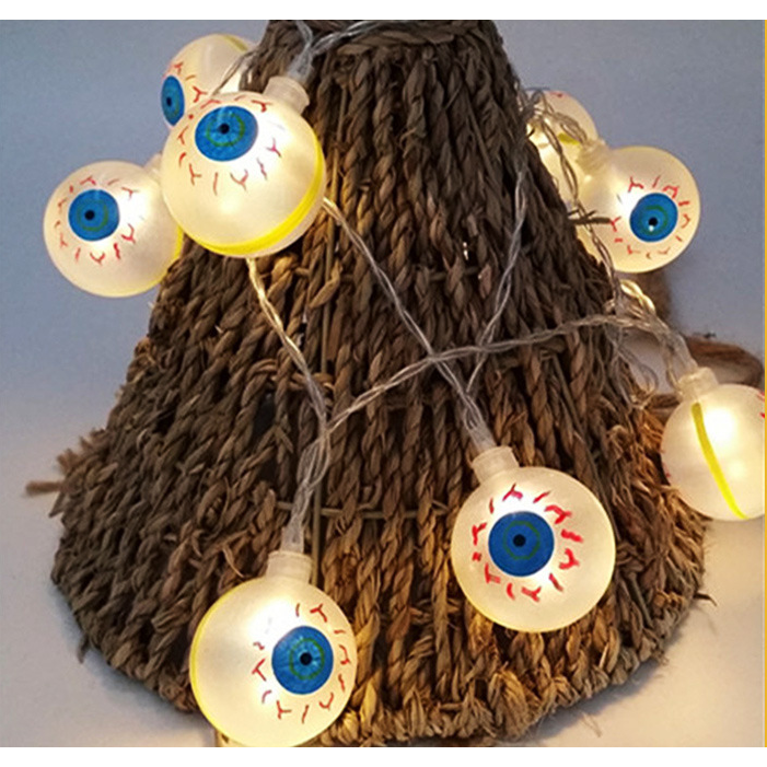 Halloween lichtsnoer voor buiten, LED op batterijen, met kapjes van pompoen, spook, vleermuis, schedel en oogbal, 10 lampjes