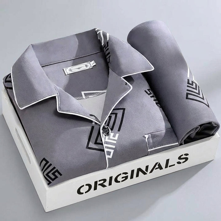 Pyjama set met overhemd en knoopsluiting