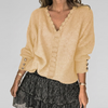 Zomerse V-hals Blouse met Opengewerkt Detail