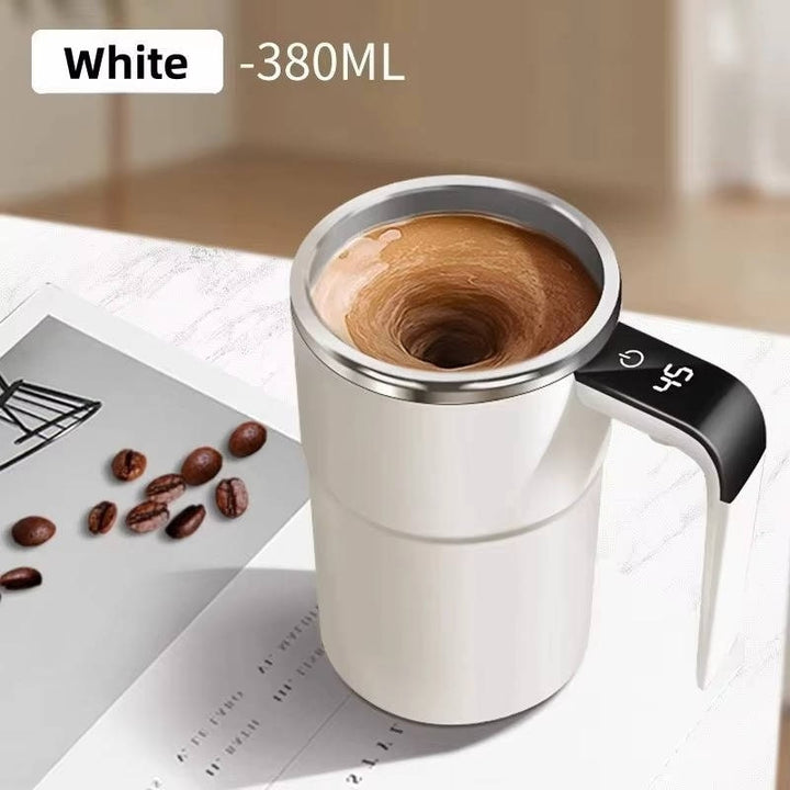 Zelfroerende reisbeker om koffie warm te houden met magnetische roerder en temperatuurdisplay, oplaadbaar
