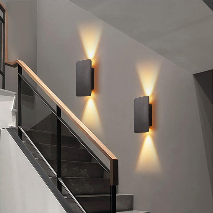 Moderne eigentijdse wandlamp LED rechthoekig opbouw metalen armatuur binnen