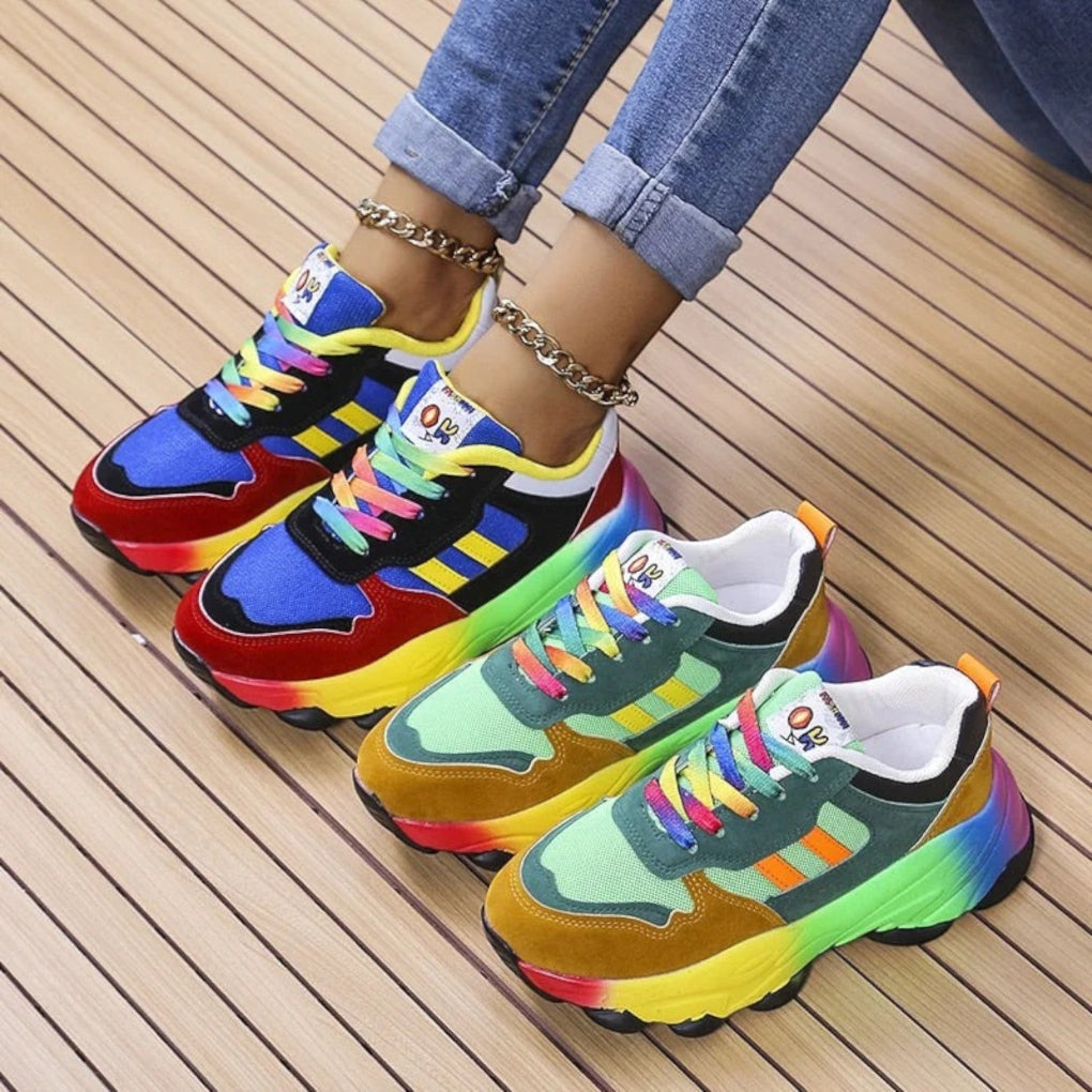 https://cdn.shopify.com/s/files/1/0659/5451/2986/files/modieuze-blauwe-dames-sneakers-met-verhoogde-zool-lichtgewicht-design-en-schokabsorberende-zool-voor-6.jpg?v=1753542714