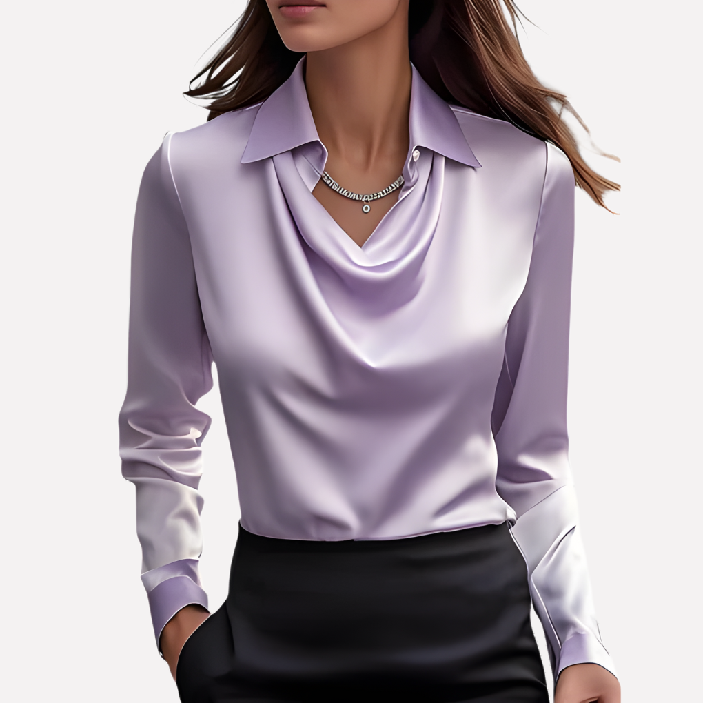 Satijnen damesblouse met watervalhals en lange mouwen