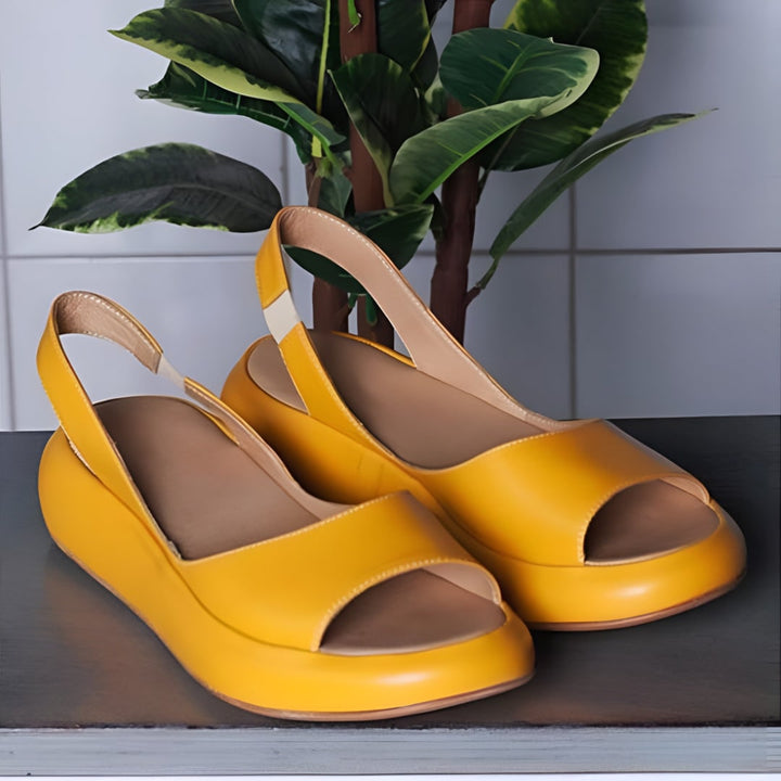 Slingback sandalen met open neus voor dames met gevoerde plateauzool en instapmodel