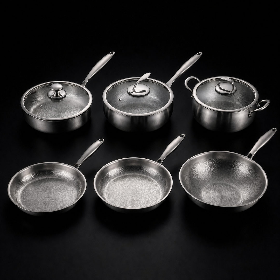 Handgehamerde titanium keukenset met 3 deksels (10, 11 en 12 inch)