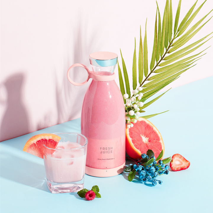 Draagbare blender met krachtige motor, roestvrijstalen messen en USB-oplaadbaar, voor smoothies