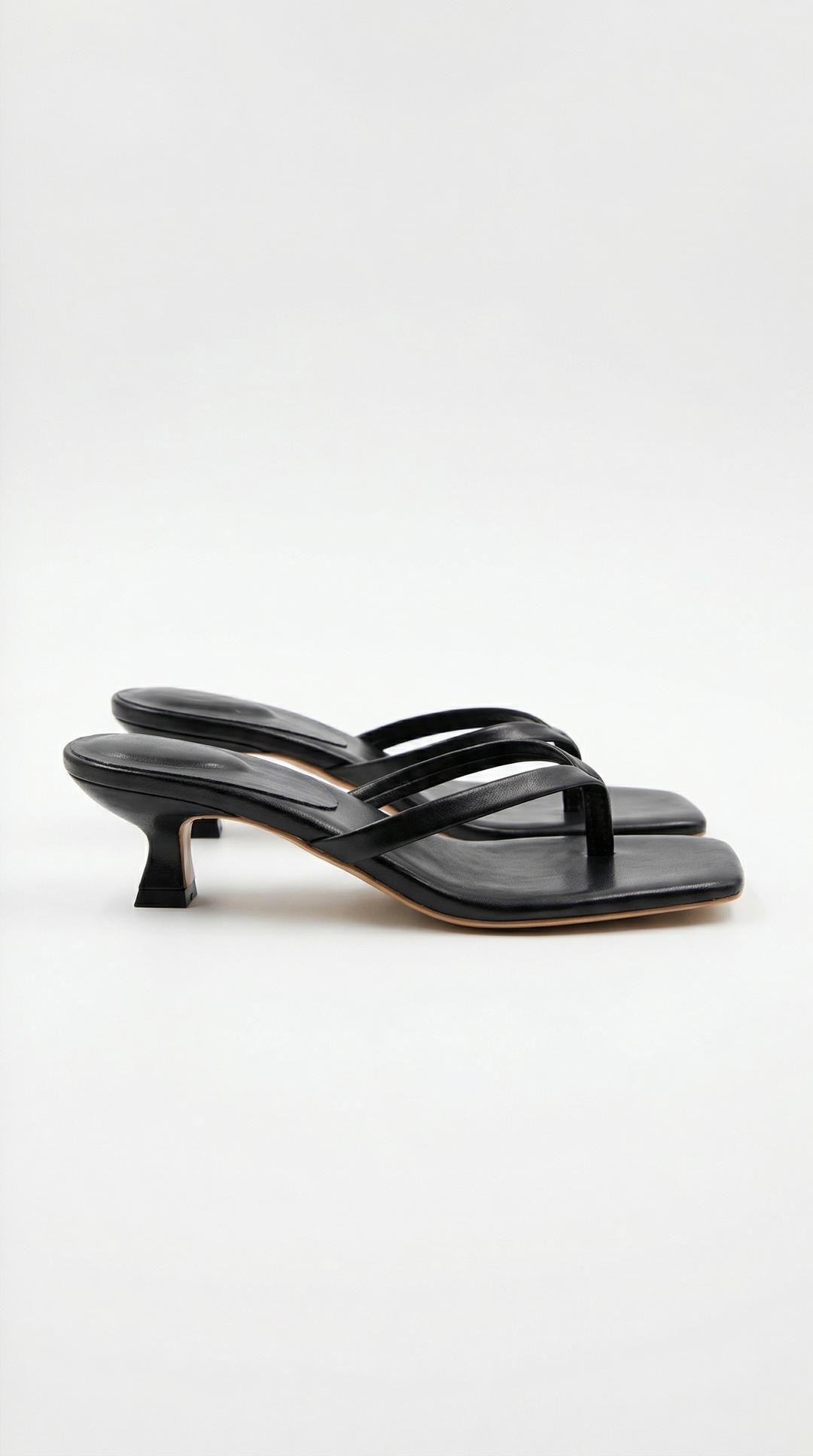 Teenslippers met hak – casual zomersandalen voor dames