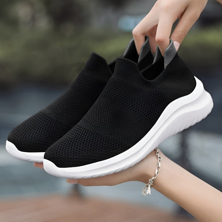 Instapsneakers voor dames met gebreid mesh bovenwerk en gevoerde schuimzool om te wandelen