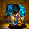 Dierenvormige tafellamp met glas-in-loodmozaïekdesign en decoratief licht