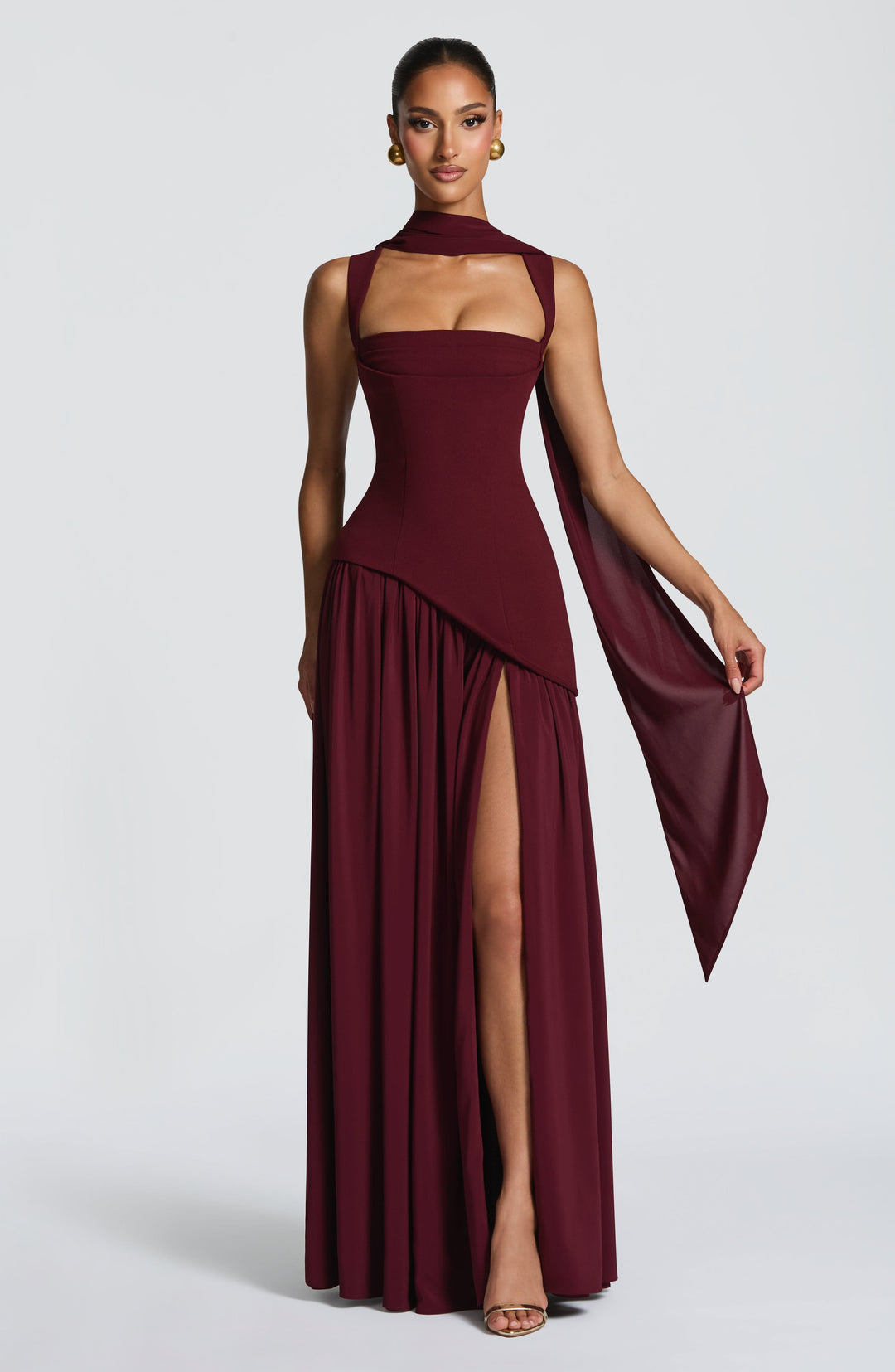 Soepelvallende chiffon maxi-jurk met vetersluiting op de rug